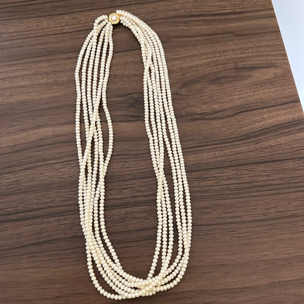Beautiful freshwater pearl 6 strands necklace with gold clasp unused 12 inch